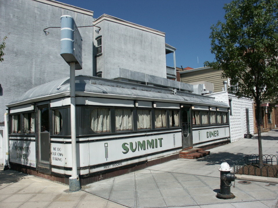 Summit, NJ: Where the locals have met for decades.