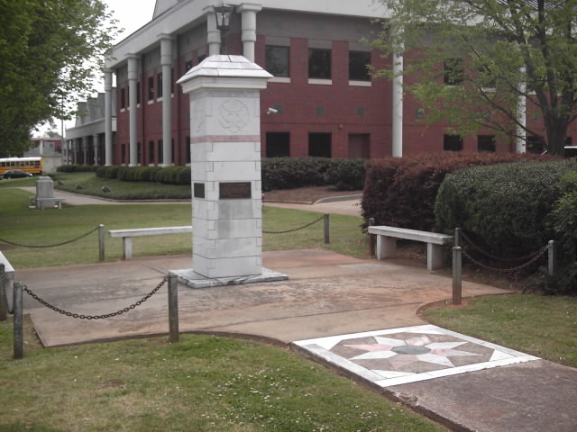 College Park, GA: Monument outside of City Hall