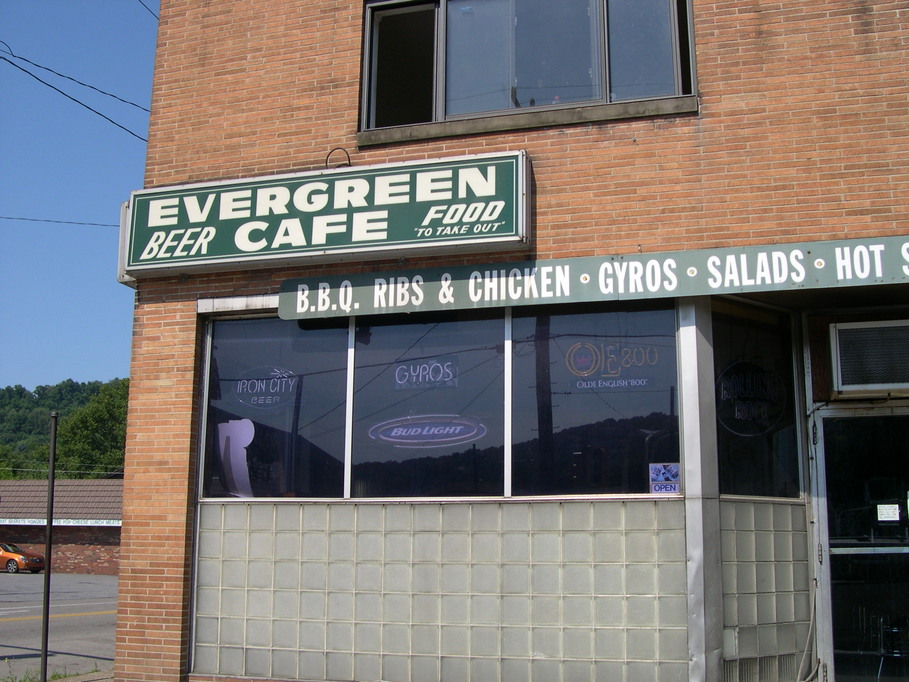 Beaver Falls, PA: EVERGREEN CAFE