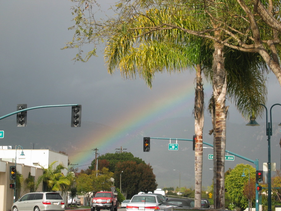 Carpinteria, CA: rainbow over linden