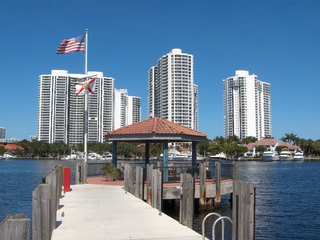 Aventura, FL: The Waterways Marina 37th Ave @ NE 207th Street