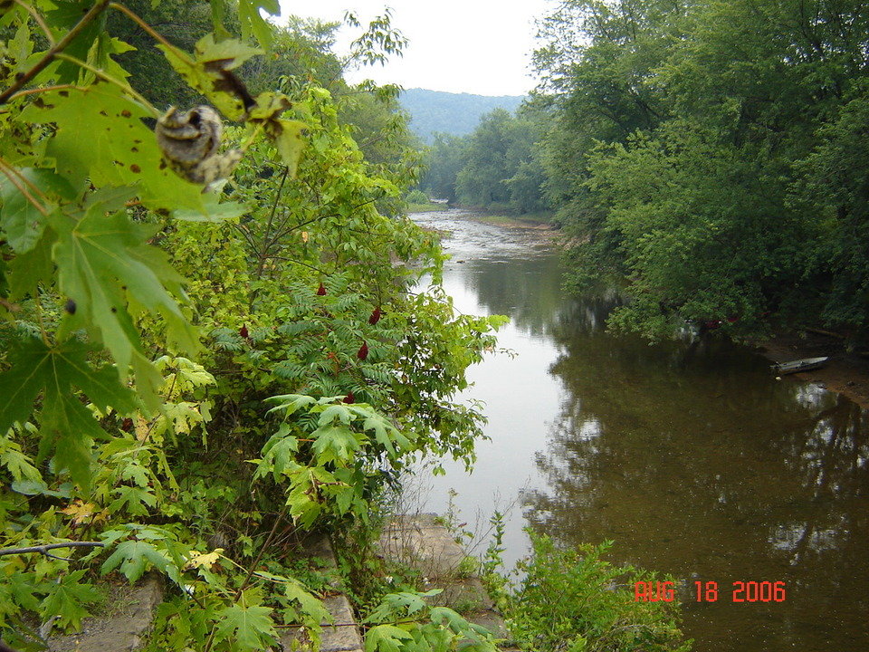 Franklin, PA: scene taken along Allegheny River bike trail