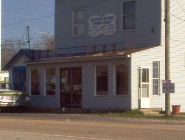 Leasburg, MO : Building on HWY H and waiting for new owners...great ...