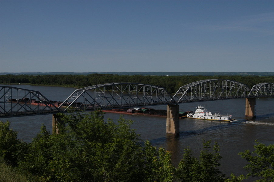 Louisiana, MO: Mississippi River, US 54 bridge and a North bound tow boat from Henderson Park