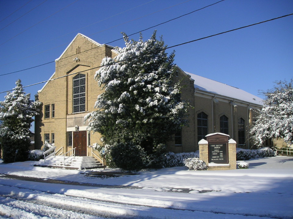 Mathis, TX: First Baptist Church Mathis