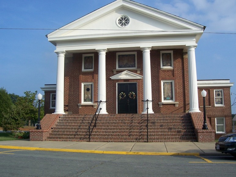 Victoria, VA: Baptist Church on 8th street