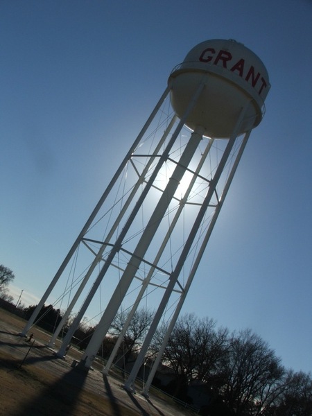 Grant, NE: water tower