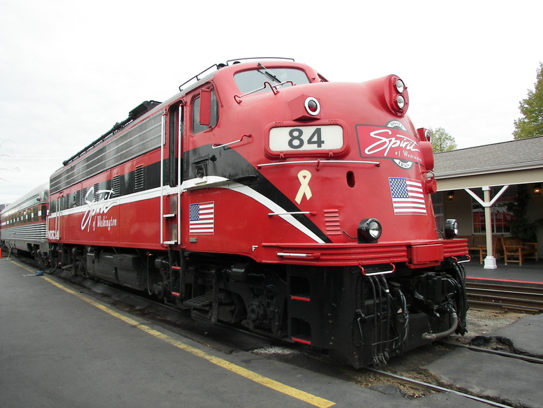 Renton, WA: The Spirit of Washington Dinner Train at the Renton depot