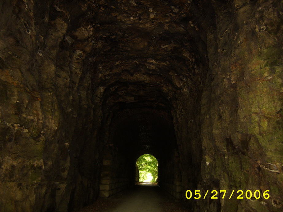 Rocheport, MO: MKT tunnel