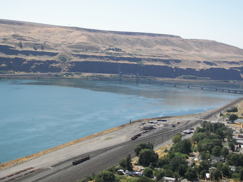 Wishram, WA Photo of BNSF railroad yard and the town of Wishram, WA