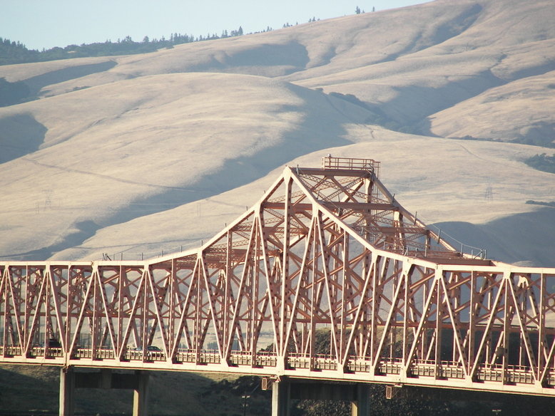 City of The Dalles, OR: City of The Dalles Bridge that spans over the Columbia River