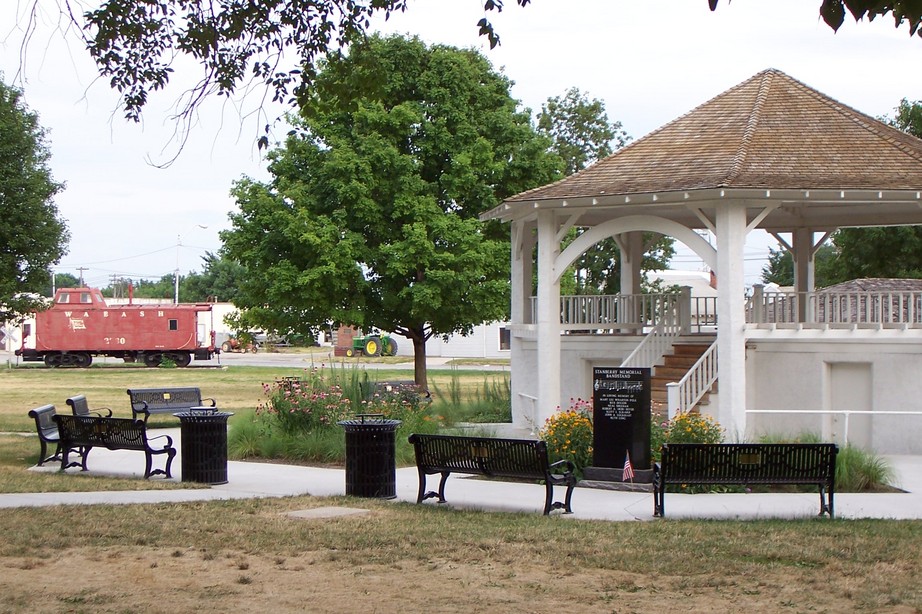 Stanberry, MO Wabash train in downtown Stanberry photo, picture