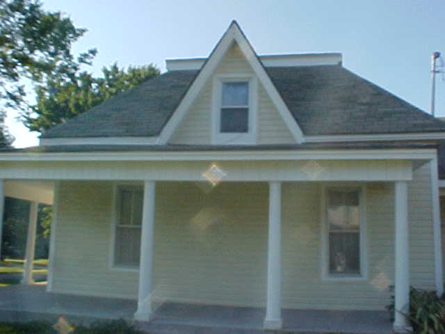 Howard, KS: The Little Yellow House on the Corner