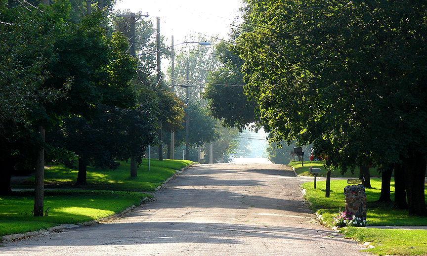 Manson, IA: The homey, residential streets of Manson are clean and green.