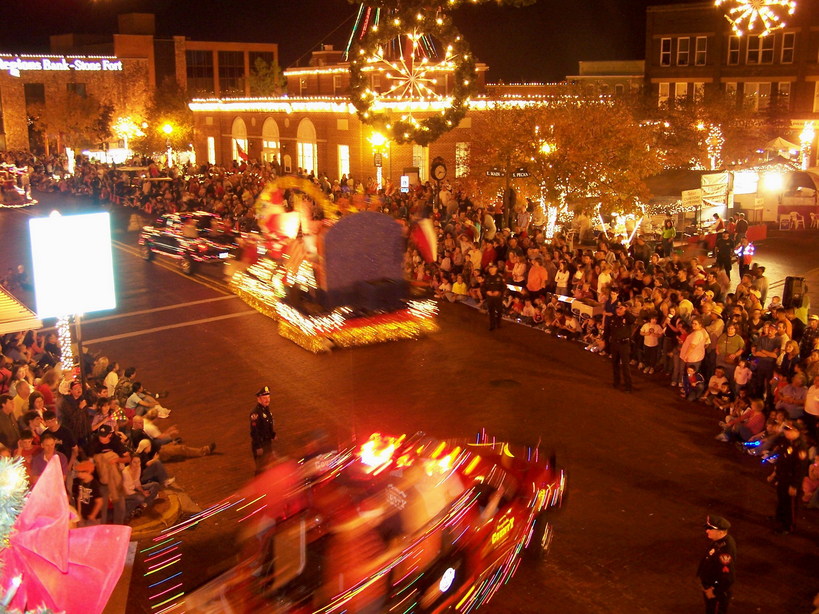 Nacogdoches, TX: Nine Flags Festival - lighted parade on the brick streets, in the Oldest Town in Texas