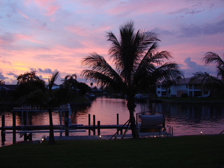 Cape Coral, FL: After the Sunset on 43rd Terrace