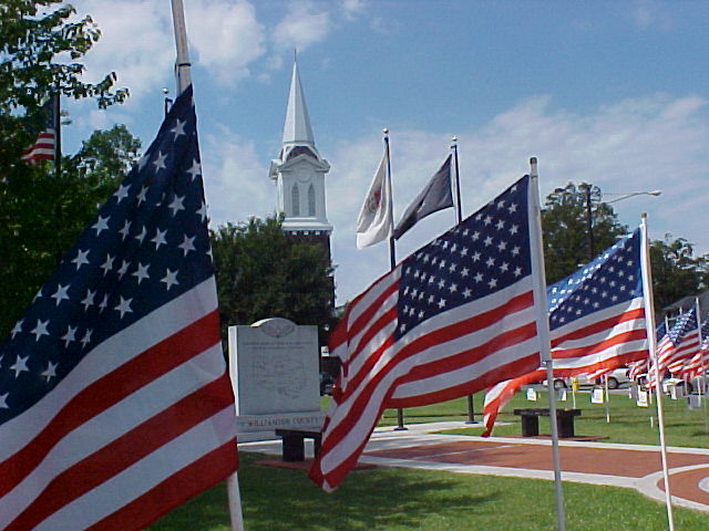 Franklin, TN: Flags For Solder 's Who Gave All