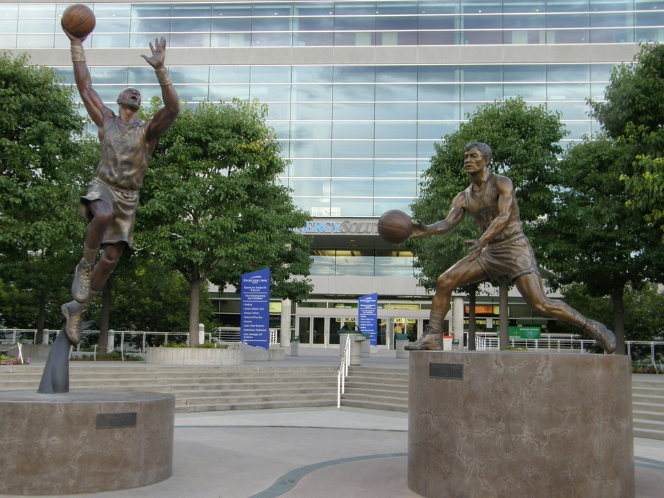 Salt Lake City, UT: Statues of Karl Malone and John Stockton