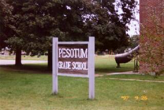 Pesotum, IL: Pesotum Grade School Sign