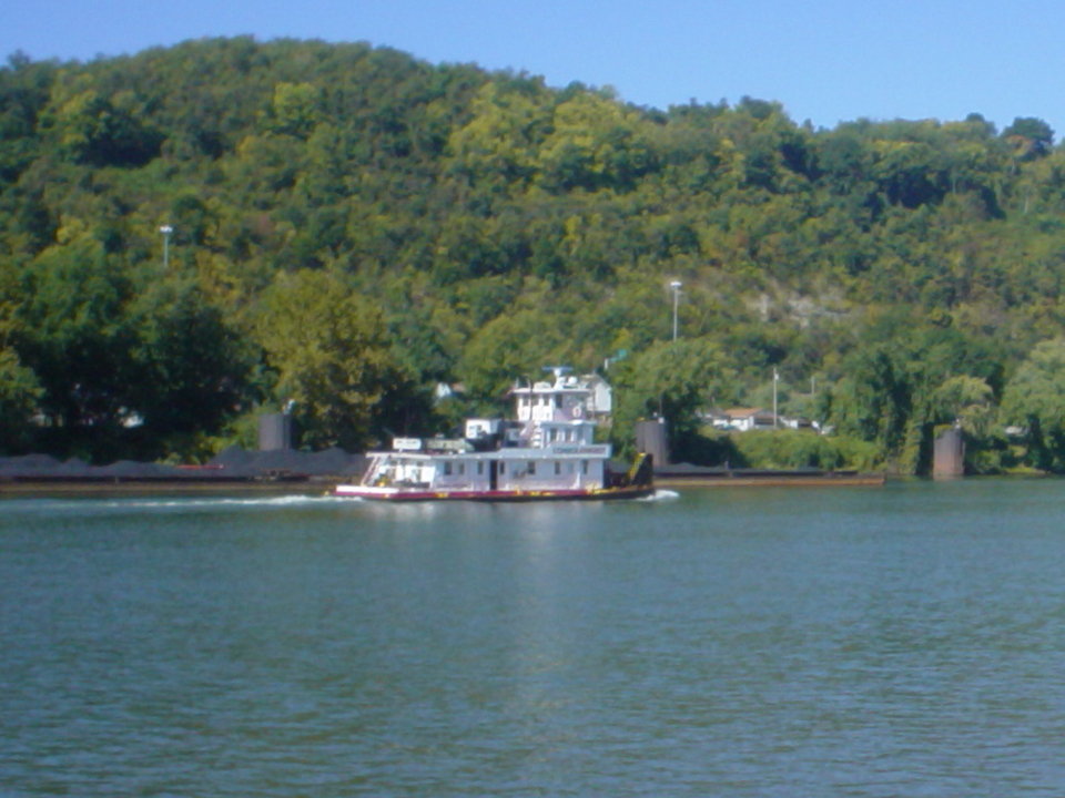 Elizabeth, PA: A tugboat on the Monongahela River