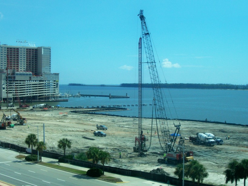 Biloxi, MS: Construction On The Beach