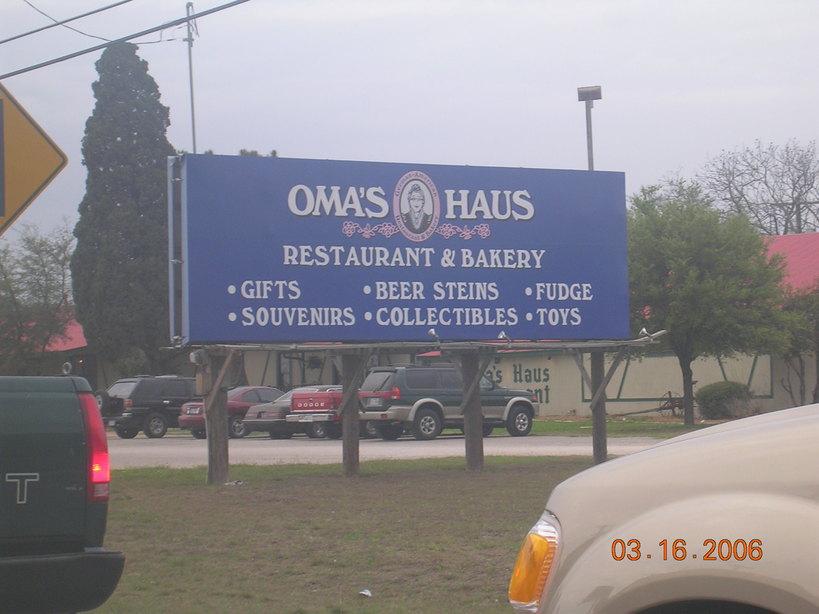 New Braunfels, TX: Oma's Haus