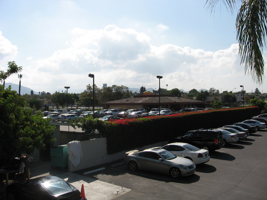 Camarillo, CA: Nice day out of the local Motel 6