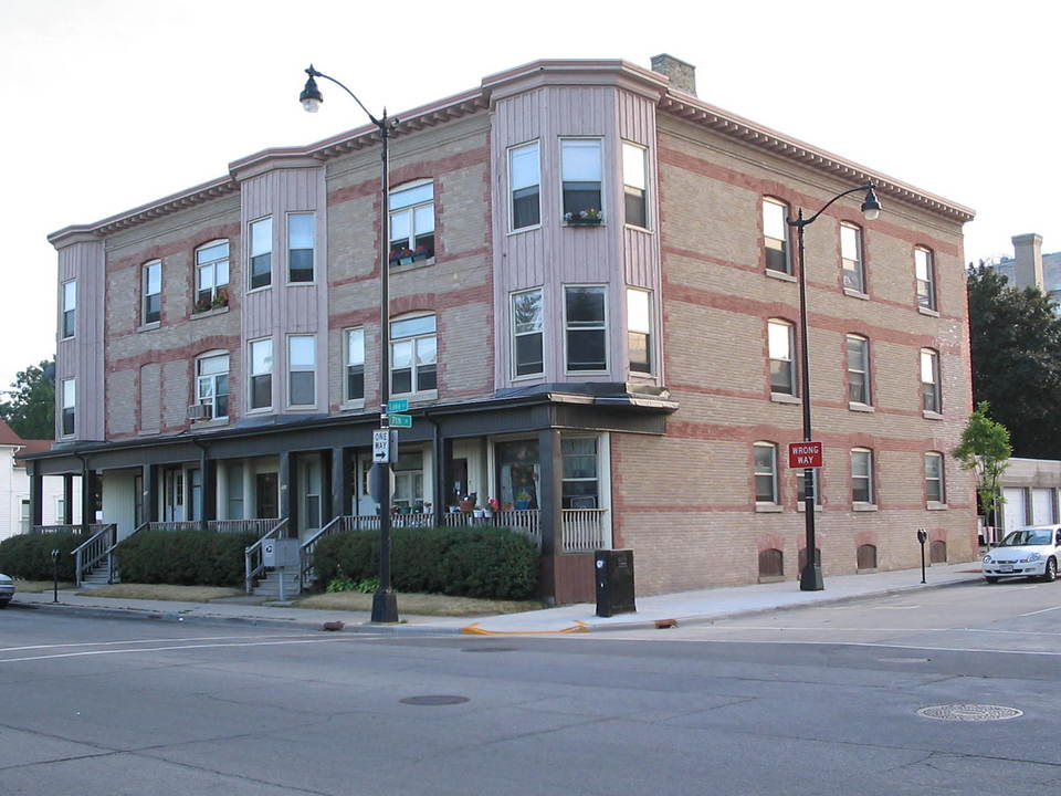 Racine, WI a street view . photo, picture, image (Wisconsin) at city