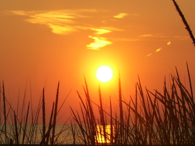 Ludington, MI: Sunset at Ludington State Park Beach