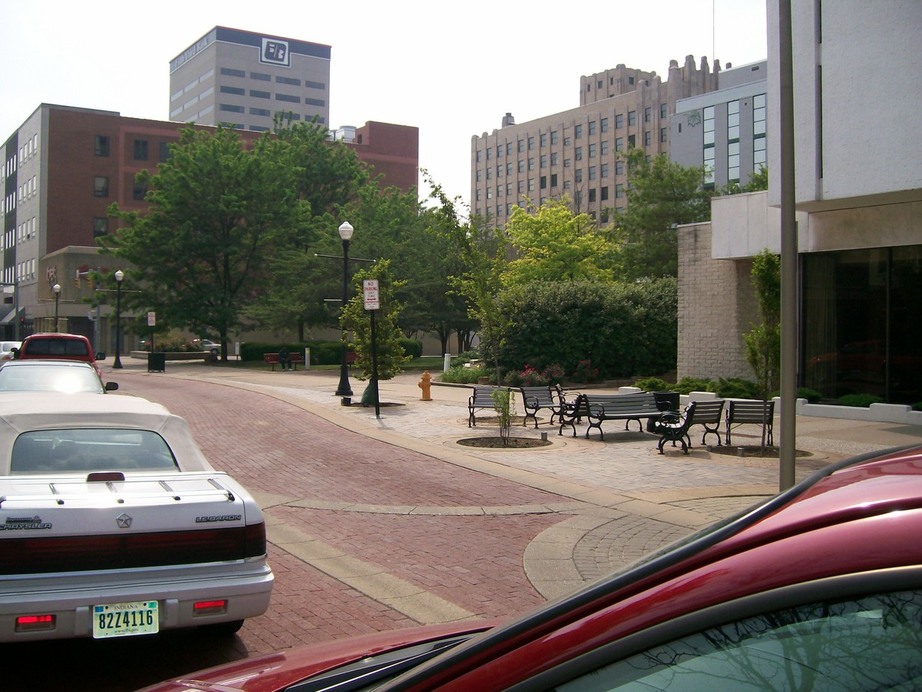 Evansville, IN: Evansville: Downtown scene