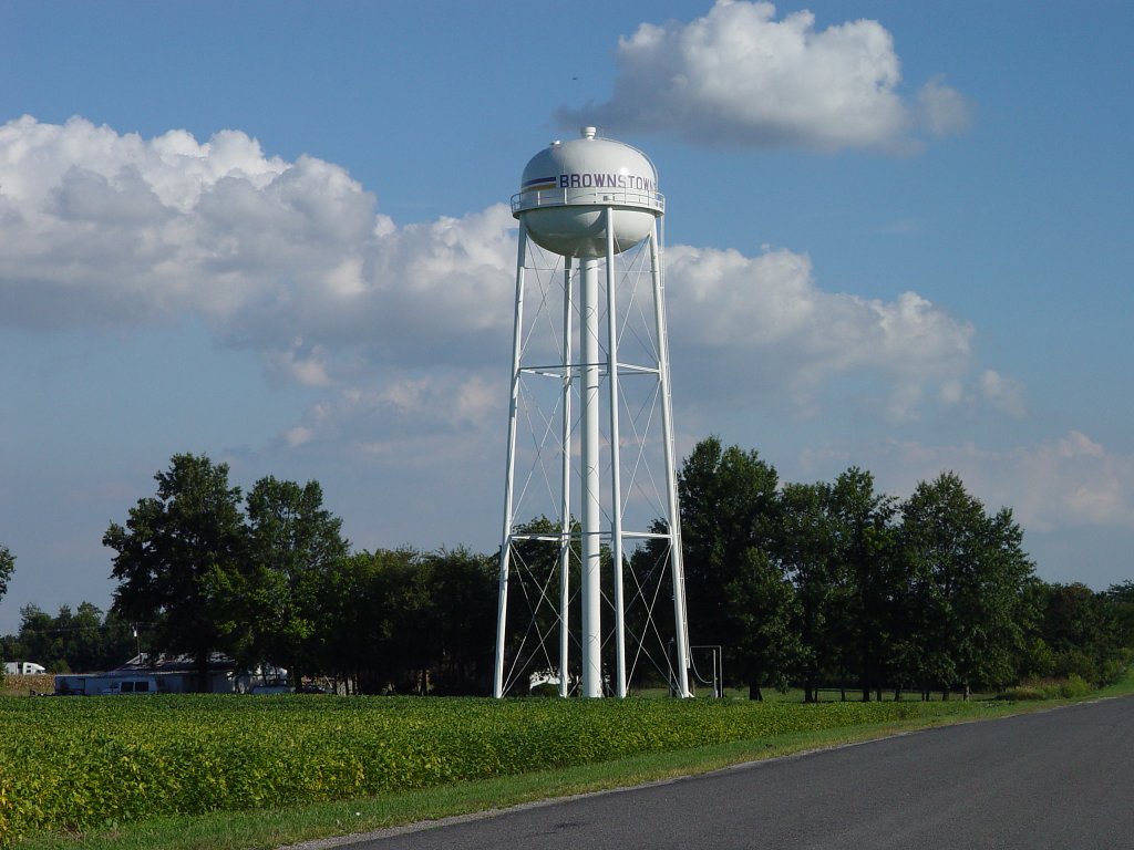 Brownstown, IL: Redtown and Greentown merged to become Brownstown.