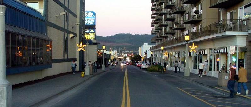 Seaside, OR: Looking west from the end of Broadway Street right after sunset