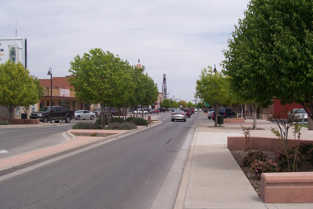Artesia, NM: Looking West - April 2007. User comment: The caption says this is "Looking West" when it is actually looking east.
