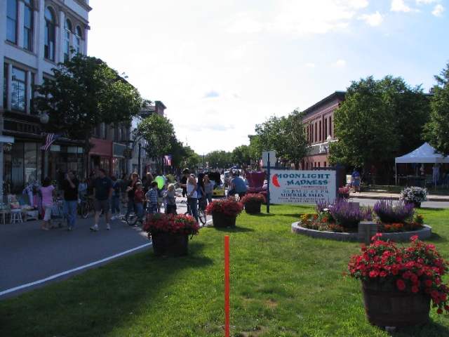 Rochester, NH: The Square during Moonlight Madness 2007