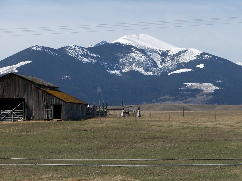 Deer Lodge, MT: Mount Powell and a homestead .5 mile south of Deer Lodge