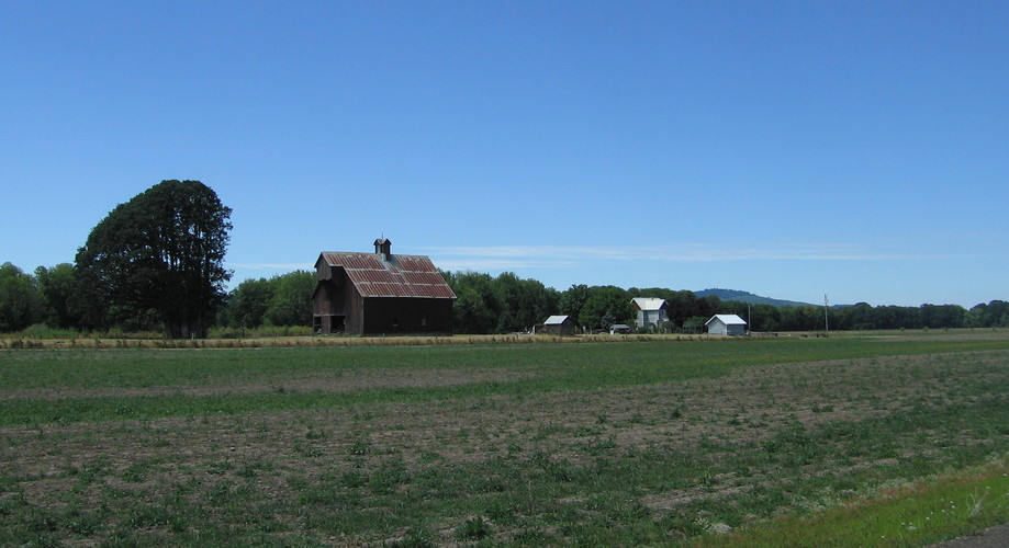 Southeast Benton, OR Farm,,,,, photo, picture, image (Oregon) at city