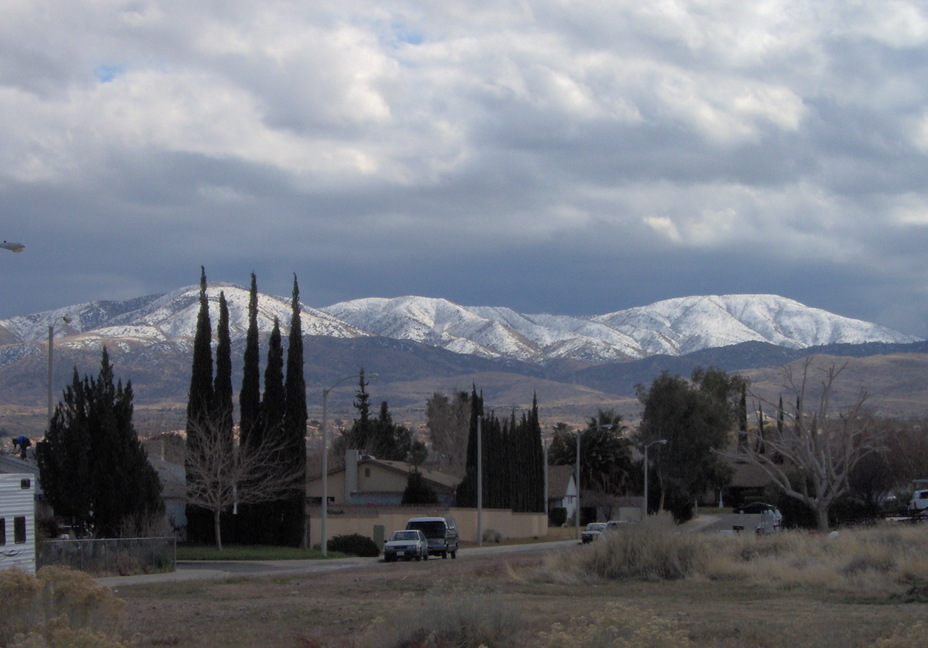 Palmdale, CA: Snowy Mountains! 2/20/06