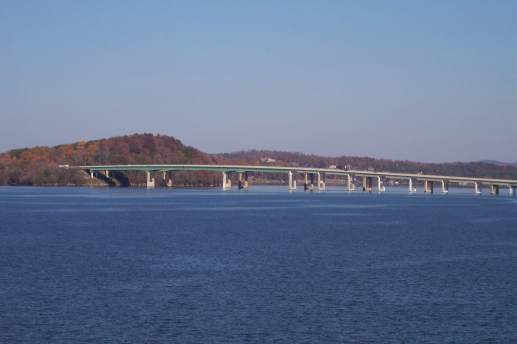 Guntersville, AL: The River Bridge in Guntersville, AL