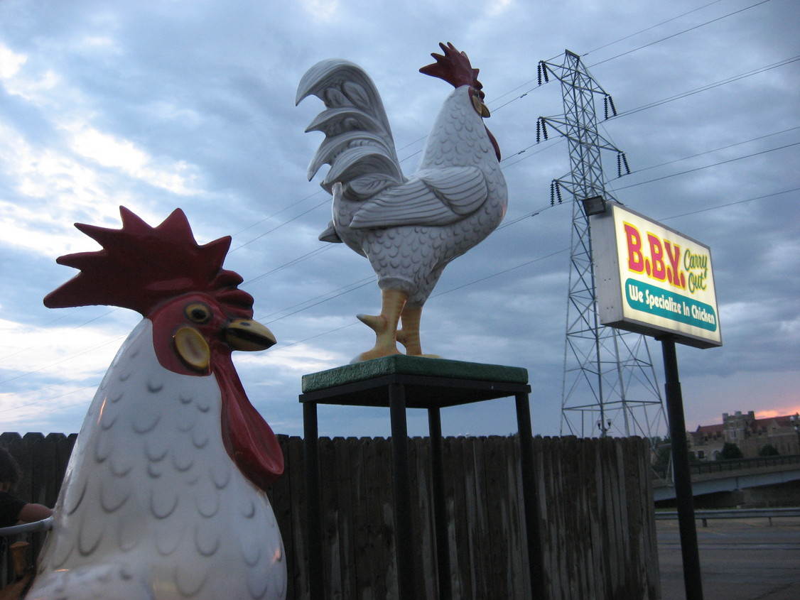Dixon, IL: b-b's chicken house