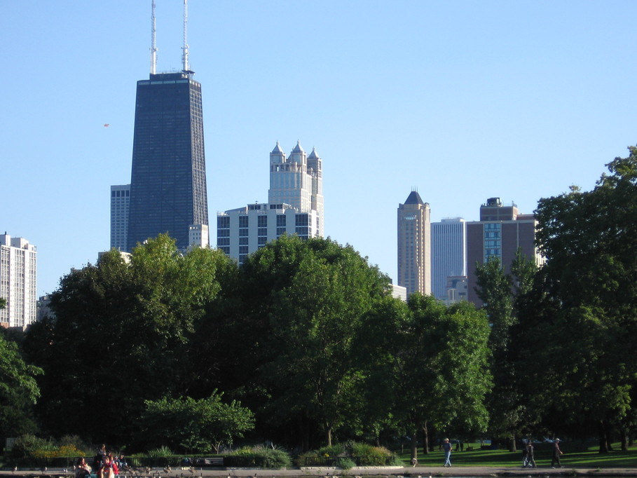 Chicago, IL: chicago skyline in spring (from Lincoln Park)