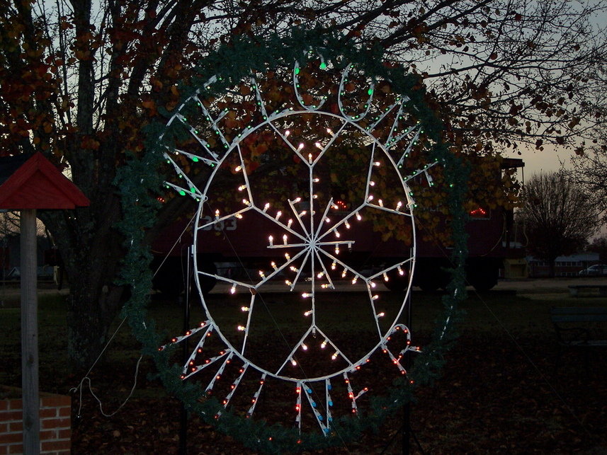 Milner, GA: City Park at Christmas 2007