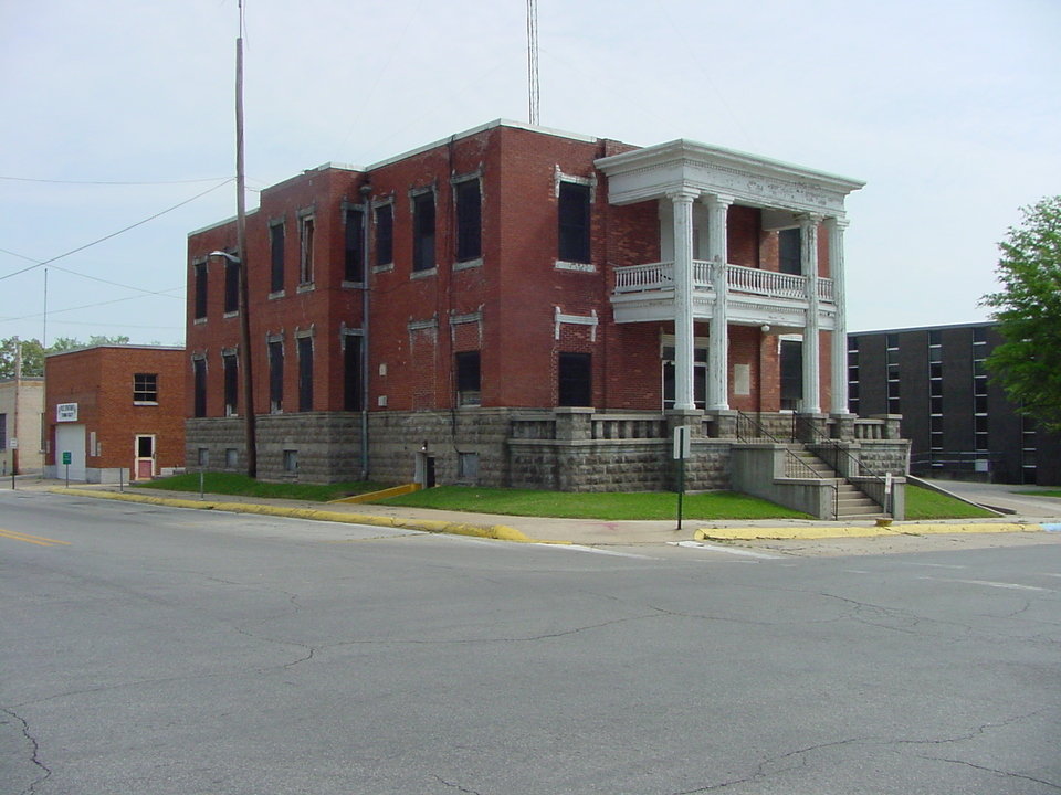 Paragould, AR: The Building That's No More 2