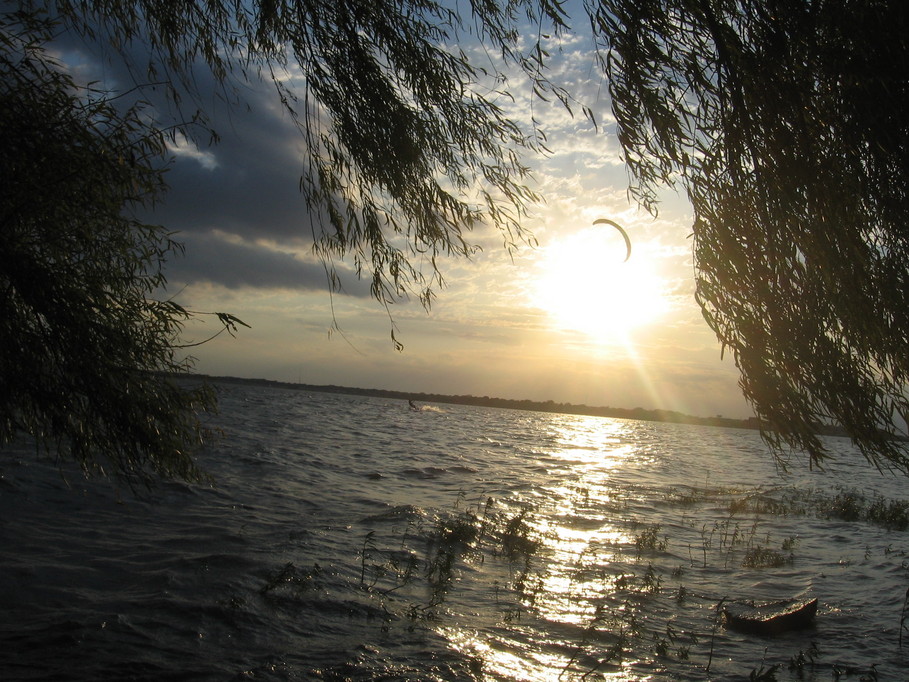 Dallas, TX: Kiteboarding Lake Ray Hubbard