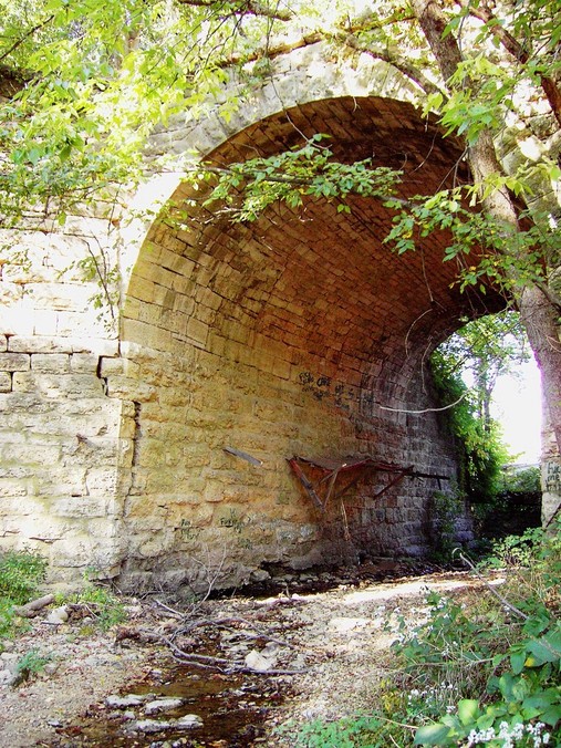 Frankford, MO: Frankford Mo. Railroad Stone Arch over Peno Creek