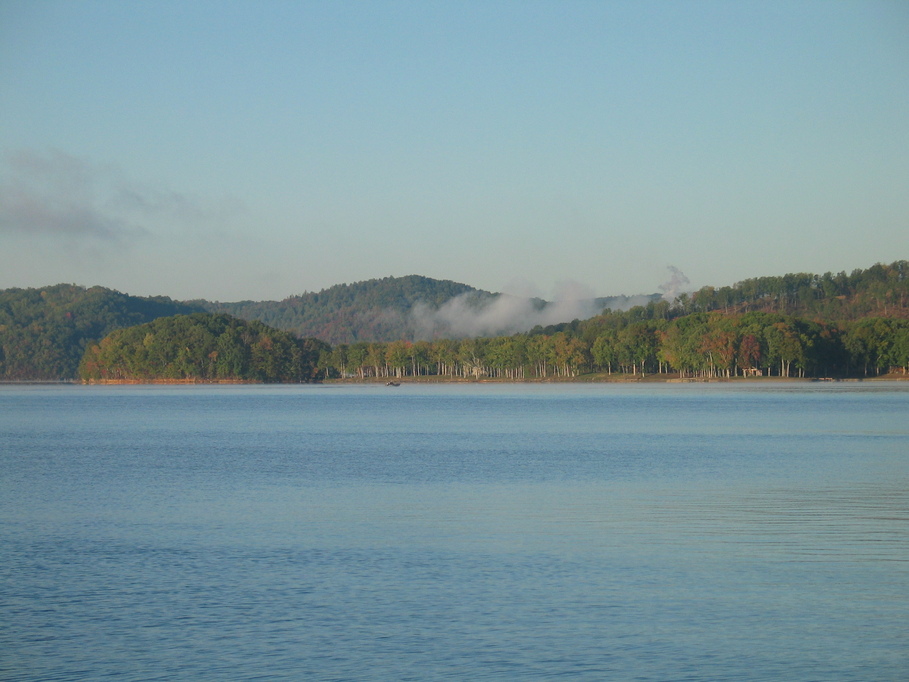 Rockwood, TN: Morning Clouds over looking the Watts Barr Lake from our property in Rockwood