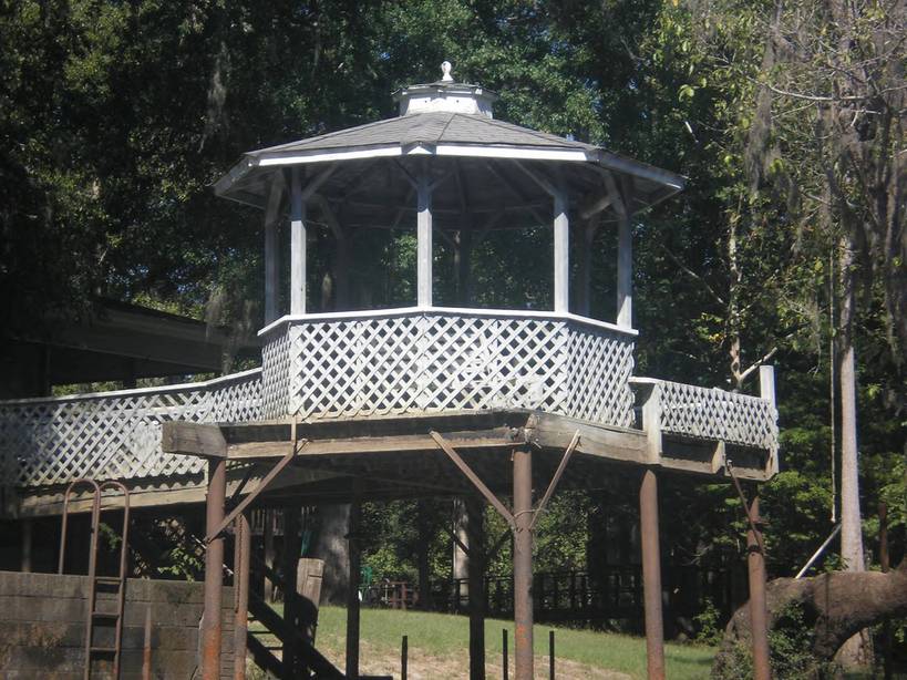 Millen, GA: gazebo on ogeechee river in herndon community