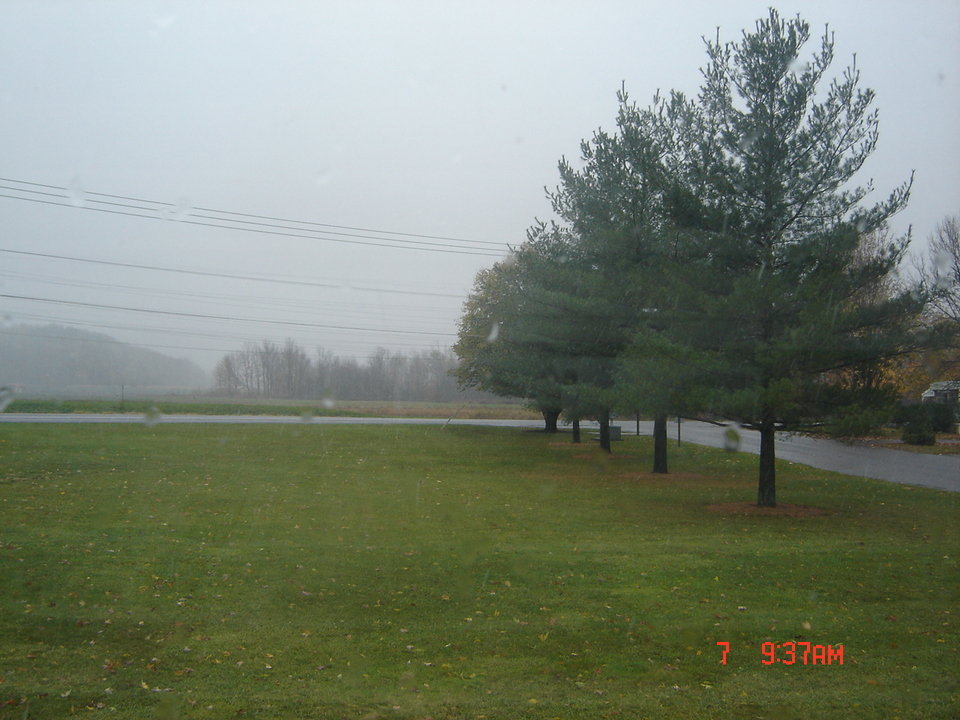 Weedsport, NY: Drizzling Day