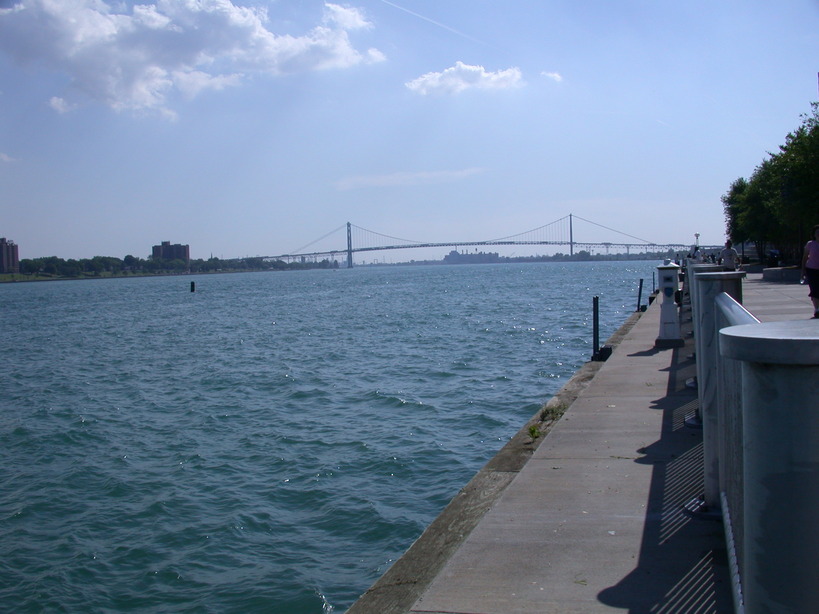 Detroit, MI: Picture of the bridge that connects Detroit to Windsor, Ontario, Canada.