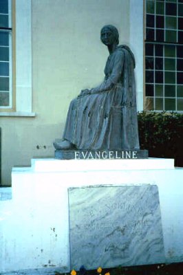 St. Martinville, LA: grave of evangeline
