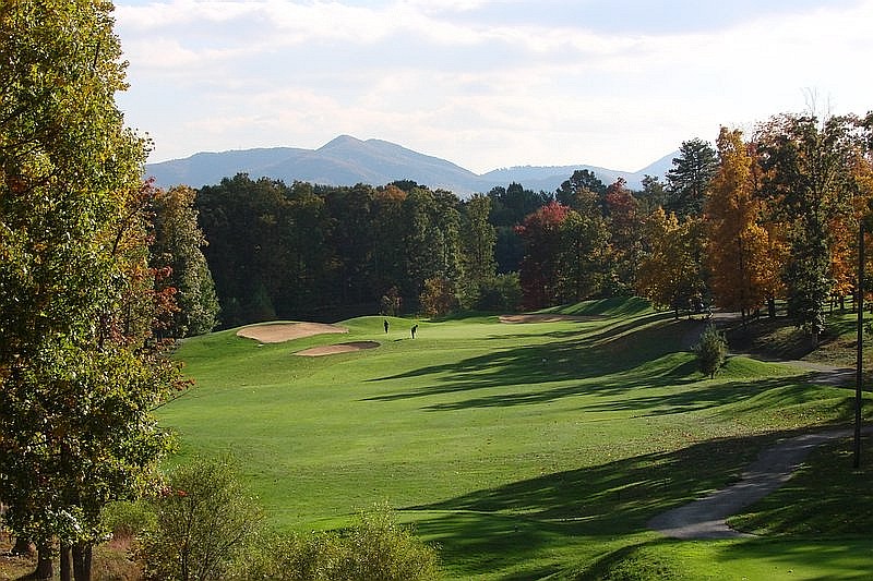 Salem, VA: 8th Hole at Hanging Rock Golf Club